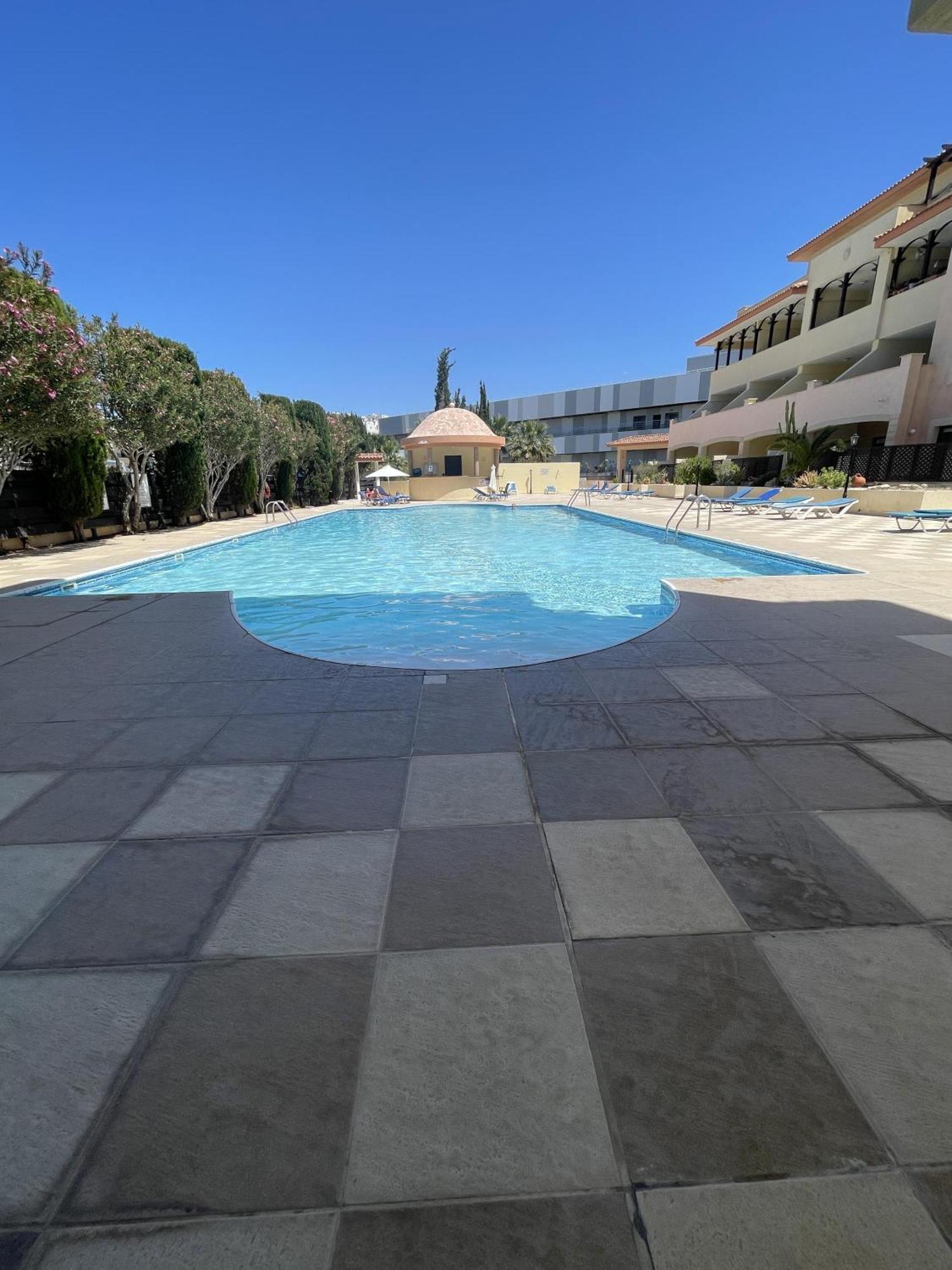 Apartament Townhouse With Pool 5 Minute Walk To