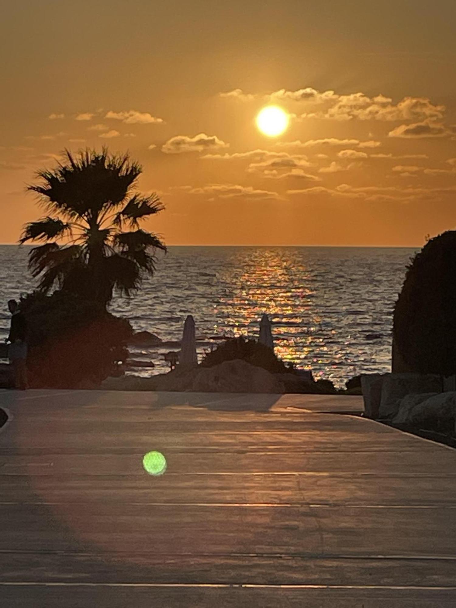 Townhouse With Pool 5 Minute Walk To Apartament Pafos